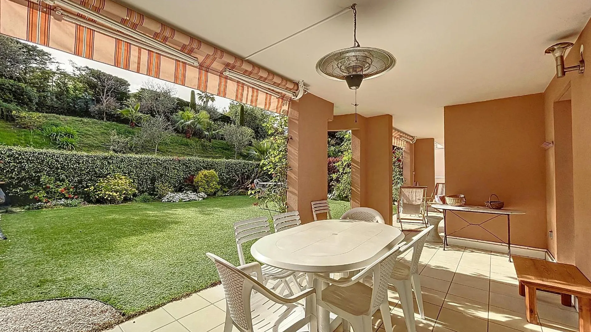 Apartment Spacieux Appartement 3 Chambres Avec Jardin, Centre-Ville Antibes, 6 Couchages, Proche Plages Et Commerces - Fr-1-789-1
